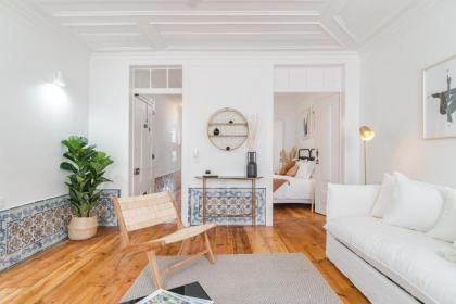 Casa Boma Lisboa - Typical and Spacious Apartment - Lapa II - image 2