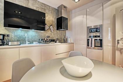 Amoreiras Luxurious Apartments - Holiday Rentals - image 8