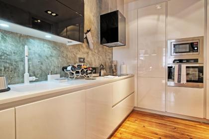 Amoreiras Luxurious Apartments - Holiday Rentals - image 9