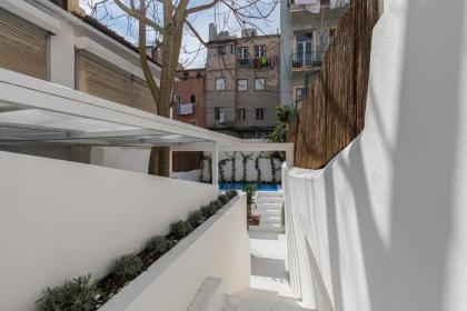 LovelyStay - The Blue Pool House - image 12