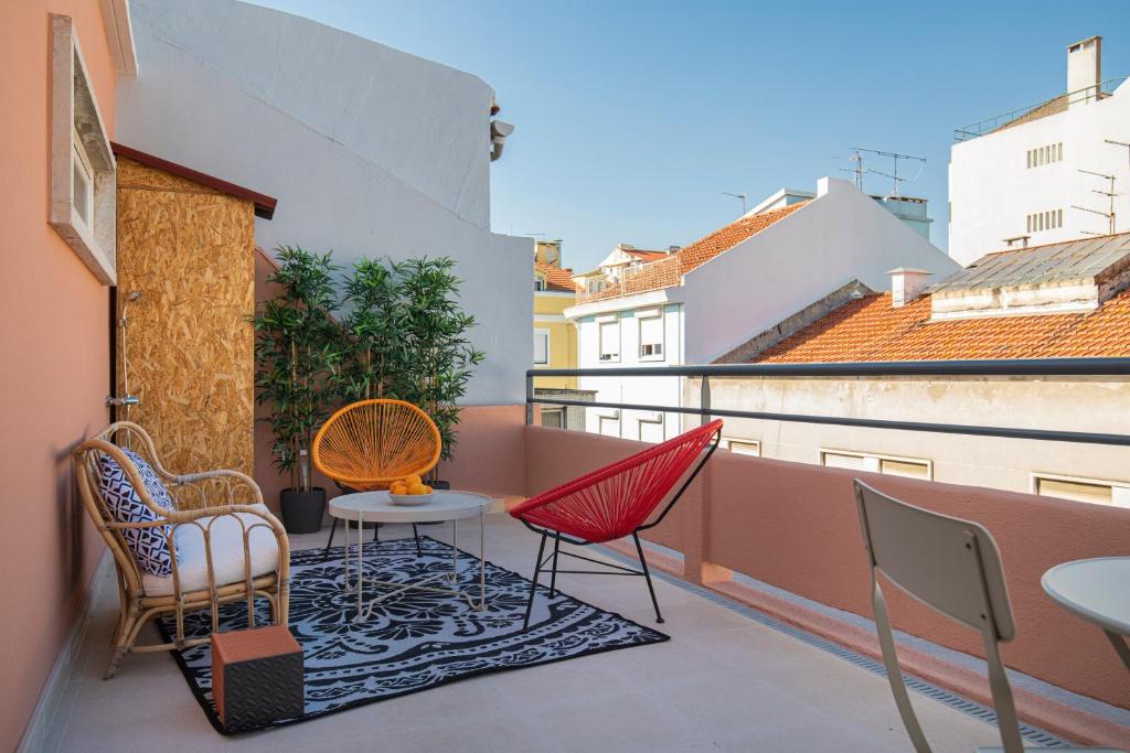 LovelyStay - Sunny 1BDR Apartment W/Terrace - main image