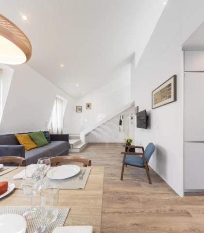 Lisbon Serviced Apartments - Chiado Emenda - image 4
