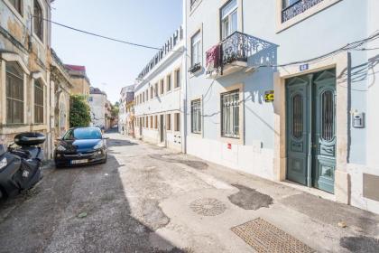 Chic and Vibrant Apt with Stunning Views - Anjos - image 9