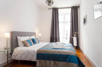 Downtown Cozy Apartment - image 2