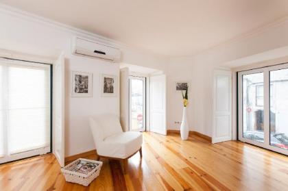 Lisbon House - image 6