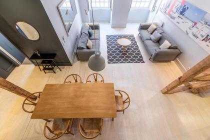 GuestReady - Contemporary Chic 3BR Apt Bairro Alto - image 11