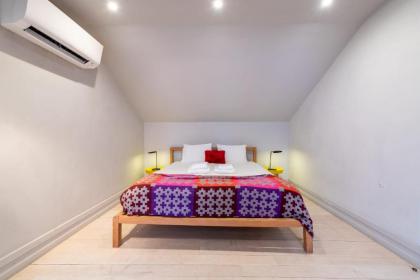 GuestReady - Contemporary Chic 3BR Apt Bairro Alto - image 18