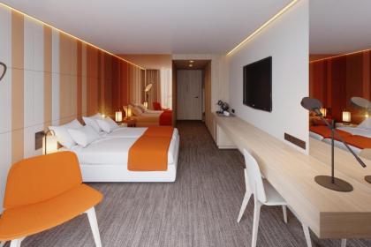 Lumen Lisboa Hotel - image 12