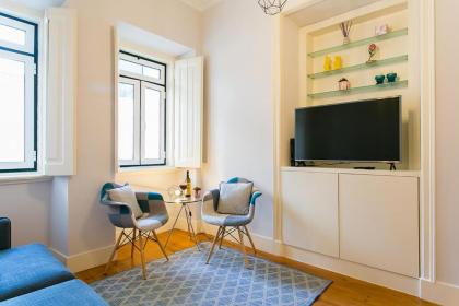 LovelyStay - Cozy 3BDR Apartment in Estrela - image 14