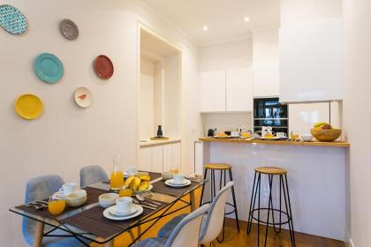 LovelyStay - Cozy 3BDR Apartment in Estrela - image 15