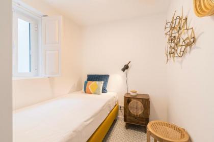 GuestReady - Local Stay in São Vicente - image 4