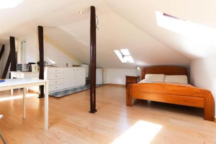 Sunny Attic Loft by Homing - image 2
