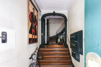 Sunny Attic Loft by Homing - image 4